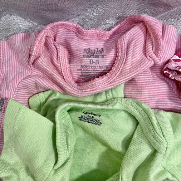 BABY GIRL SIZE 0-3 months LOT of 4 Short Sleeve One Pieces Leopard - Picture 3 of 8